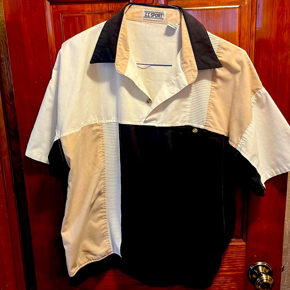 Vintage 90’s CC Sport Shirt. Mens Size L. Good Condition.